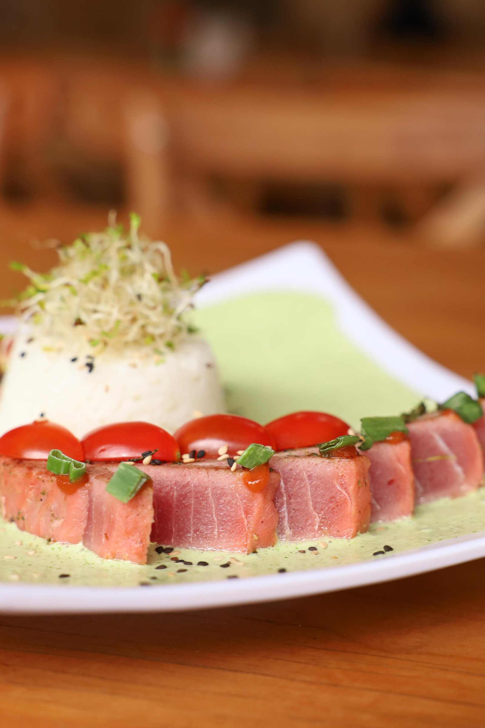 Mesa completa de SukiDai Sushi
